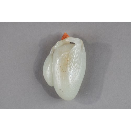 Snuff bottle jade nephrite in shape of fruits finely incised